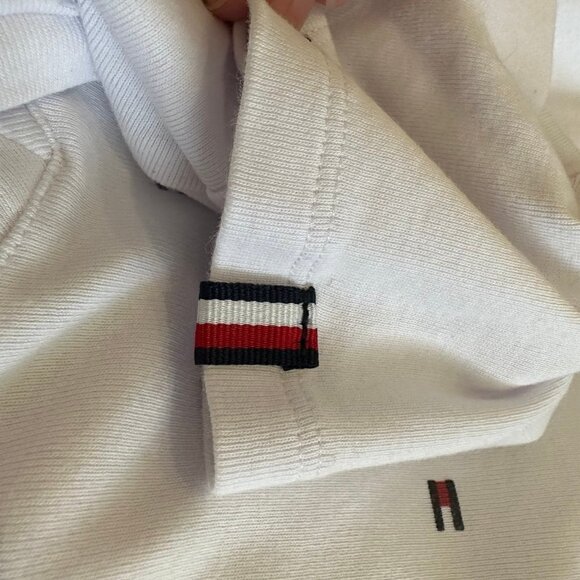 Tommy Hilfiger denim outfit - Picture 4 of 9